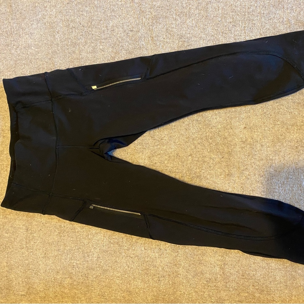 Athleta Rainer 7/8 pocket leggings